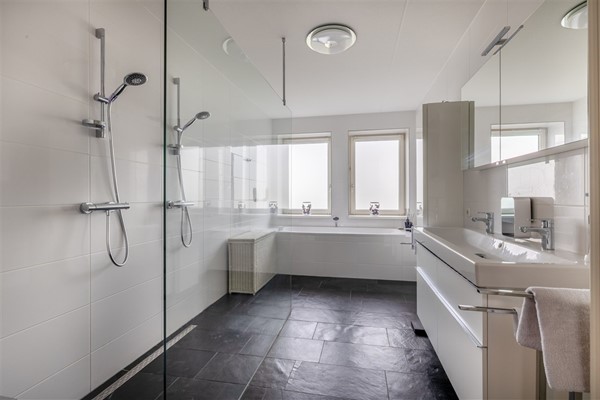 Medium property photo - Van Limburg Stirumlaan 151, 9602 WJ Hoogezand